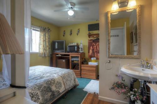 By The Bridge Bed & Breakfast