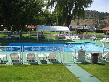 Hotel Okanagan Seasons Resort