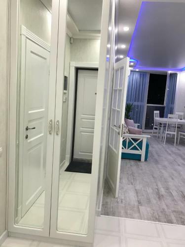 Luxe Apartment On Drahomanova