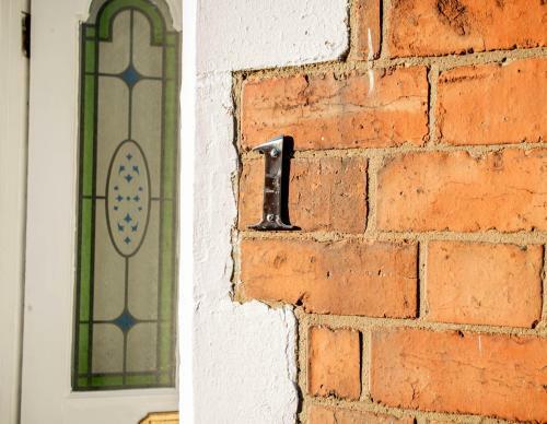 The Sapphire, Cosy & Comfy 3 Bed House-city Centre