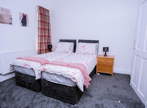 The Sapphire, Cosy & Comfy 3 Bed House-city Centre