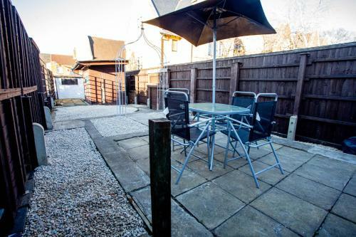 The Sapphire, Cosy & Comfy 3 Bed House-city Centre