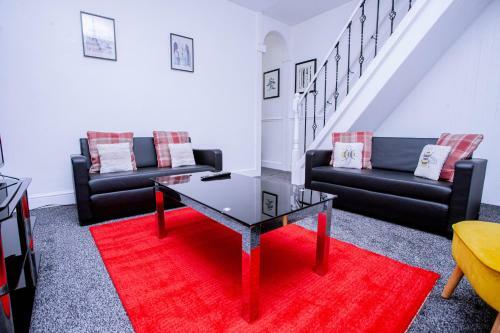 The Sapphire, Cosy & Comfy 3 Bed House-city Centre