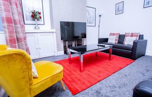 The Sapphire, Cosy & Comfy 3 Bed House-city Centre