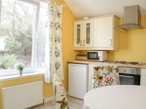 Glendower Apartment
