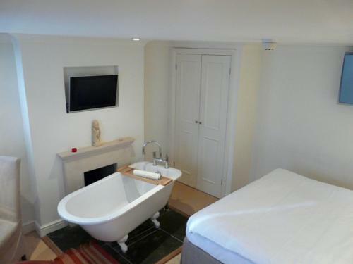 Hostal Manor House