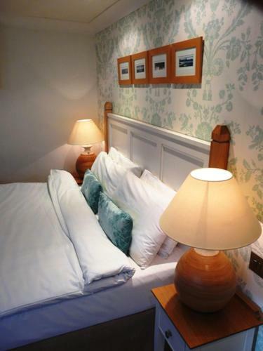 Hostal Manor House