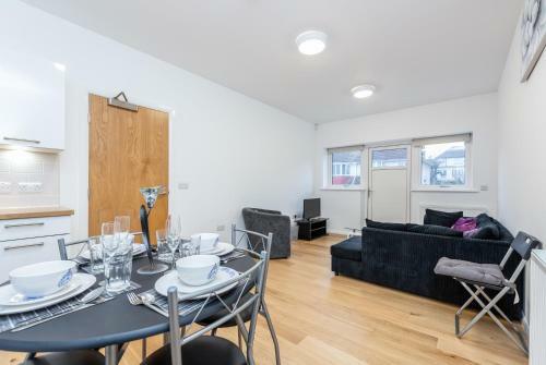 Lovely 2-bed Apartment In Dartford