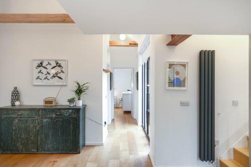 Contemporary Barn Conversion In Rural Suffolk - 4