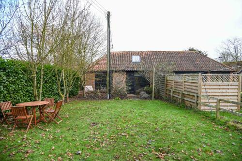 Contemporary Barn Conversion In Rural Suffolk - 4