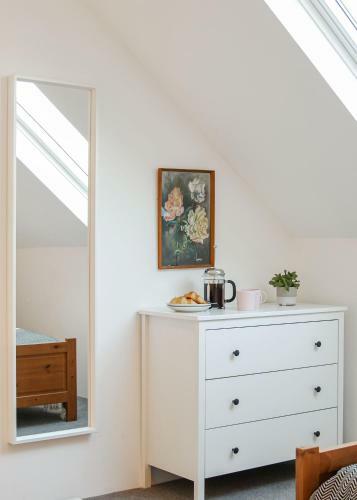 Contemporary Barn Conversion In Rural Suffolk - 4