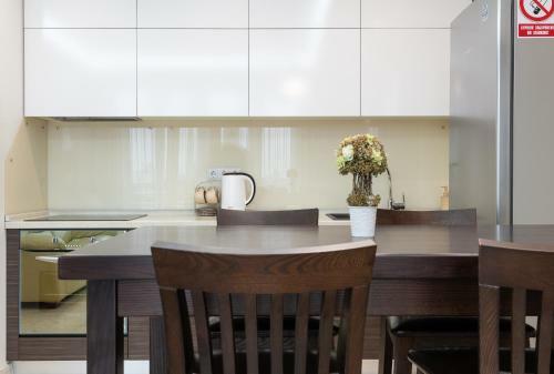 Deluxe Apartment On Belorusskay Street "silver Tower"