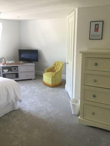 Bed & Breakfast Glebe House