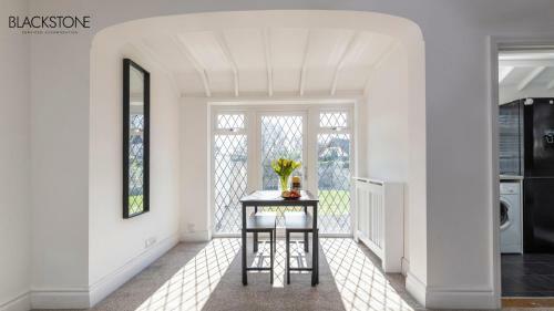 4-bedroom Detached House In Blackwell