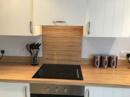 Pretty Properties - Chaldron Apartment