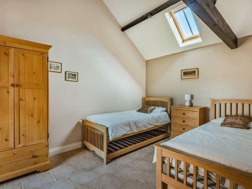 2 Brick Kiln Barns-ukc4317