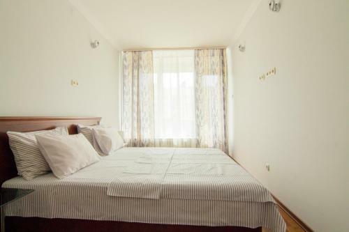 Lux 1 Bedroom Apartment Near Gulliver Mall