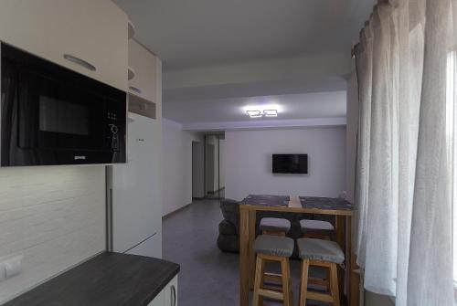 Apartment On Peremohy Ave 20