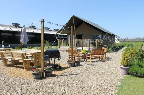 Green Rabbit Glamping
