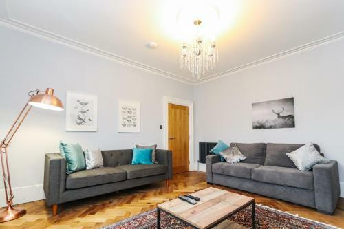Dollar Apartments-41 Bridge Street
