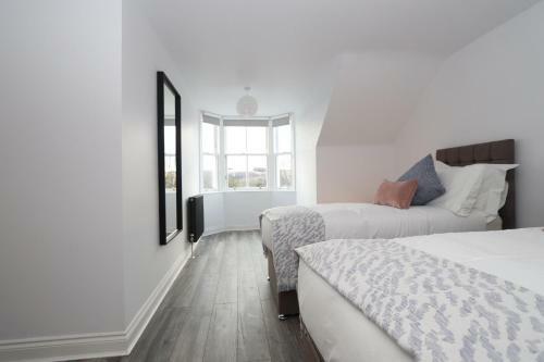 Dollar Apartments-41 Bridge Street