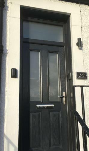Dollar Apartments-39 Bridge Street
