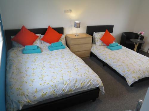 Hostal Twin Rooms Browning House