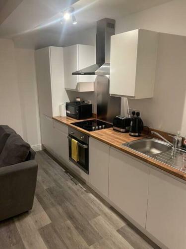 Apt 210 Lovely 1 Bedroom Apartment - Free Parking