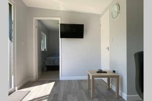 Apartamento Independent Garden Studio - Sleeps Max 3.