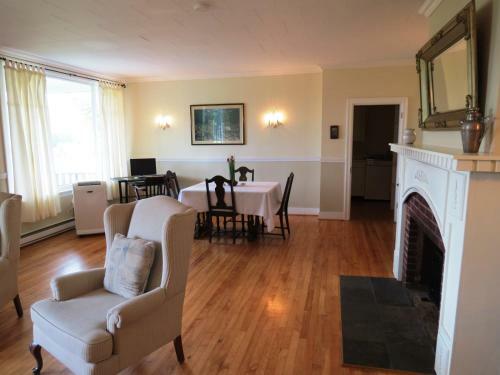 Hotel Margaree Riverview Inn