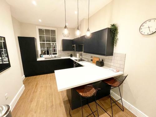 Home Crowd Luxury Apartments - Park View