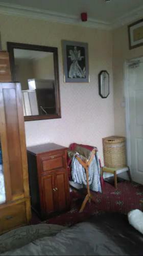 Bed & Breakfast Ms Mccreadys Guest House