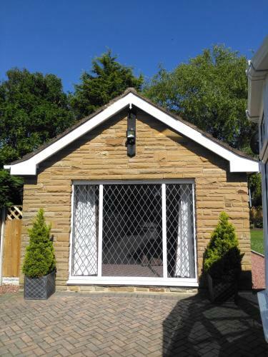 Oaktree Lodge