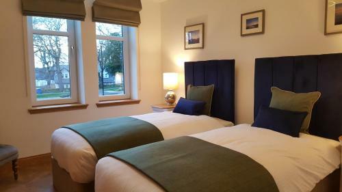 Royal Golf Apartments