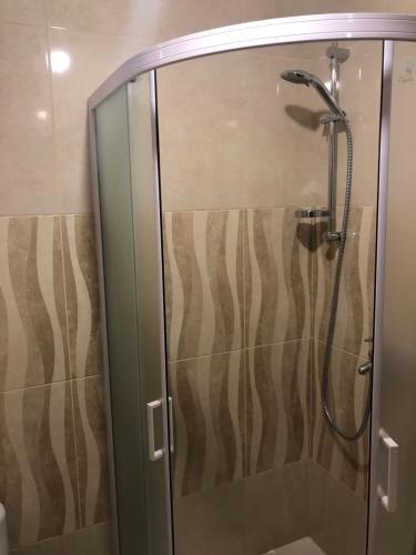Nauki Apartment 162