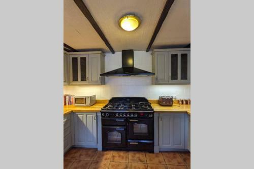 Cozy Traditional Perthshire Cottage