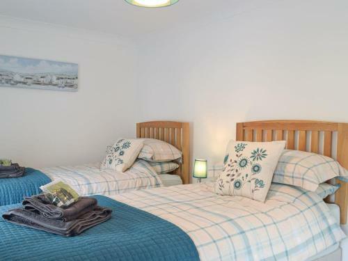 Can-y-mor - Uk13379