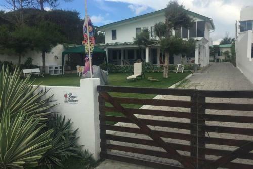 Villa Punta Carnero Casa Vacacional Con Servicios