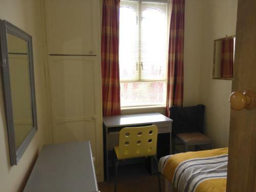 Apartment With Outside Patio And Car Space