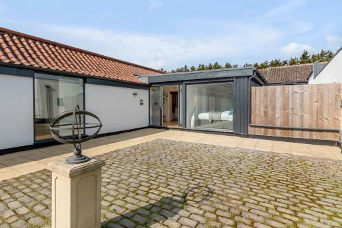 3 Bedroom Holiday Annex With Parking
