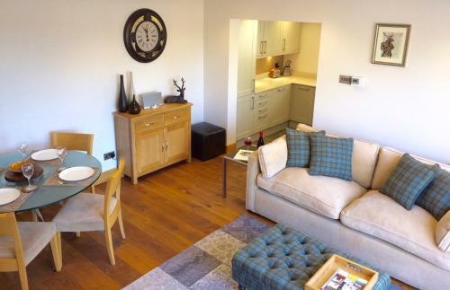 Hesmonds Oast Lodge