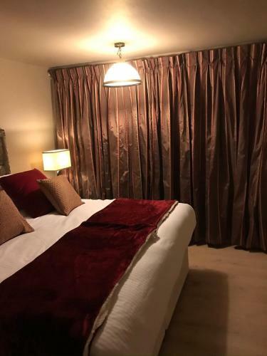 East Kilbride, Glasgow, Modern 1 Bed Apartment, Canongate, Clamenti