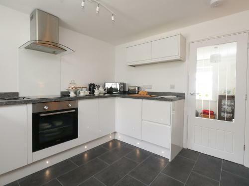5 Coastguard Cottage