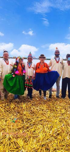 Uros Maya Lodge