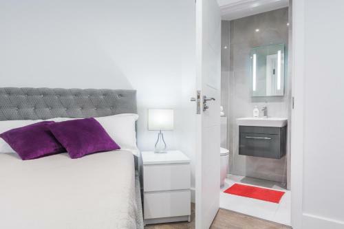 Hostal Ta House