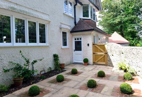 Little Friston Lodge