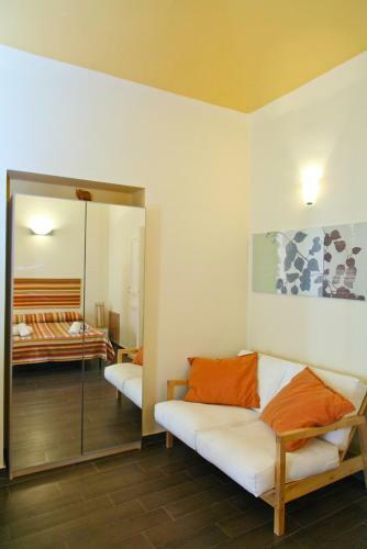 Porto Salvo Apartments