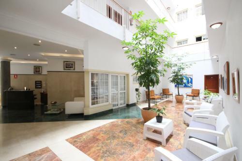 Apartamentos Isla De Oro