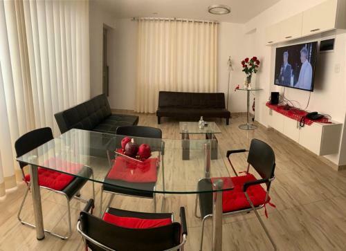 Apartamento Departamento En El Centro Con Estacionamiento