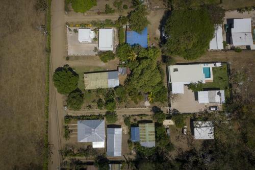 Gorgeous New 3-bd House And 2-bd Casita With Pool
